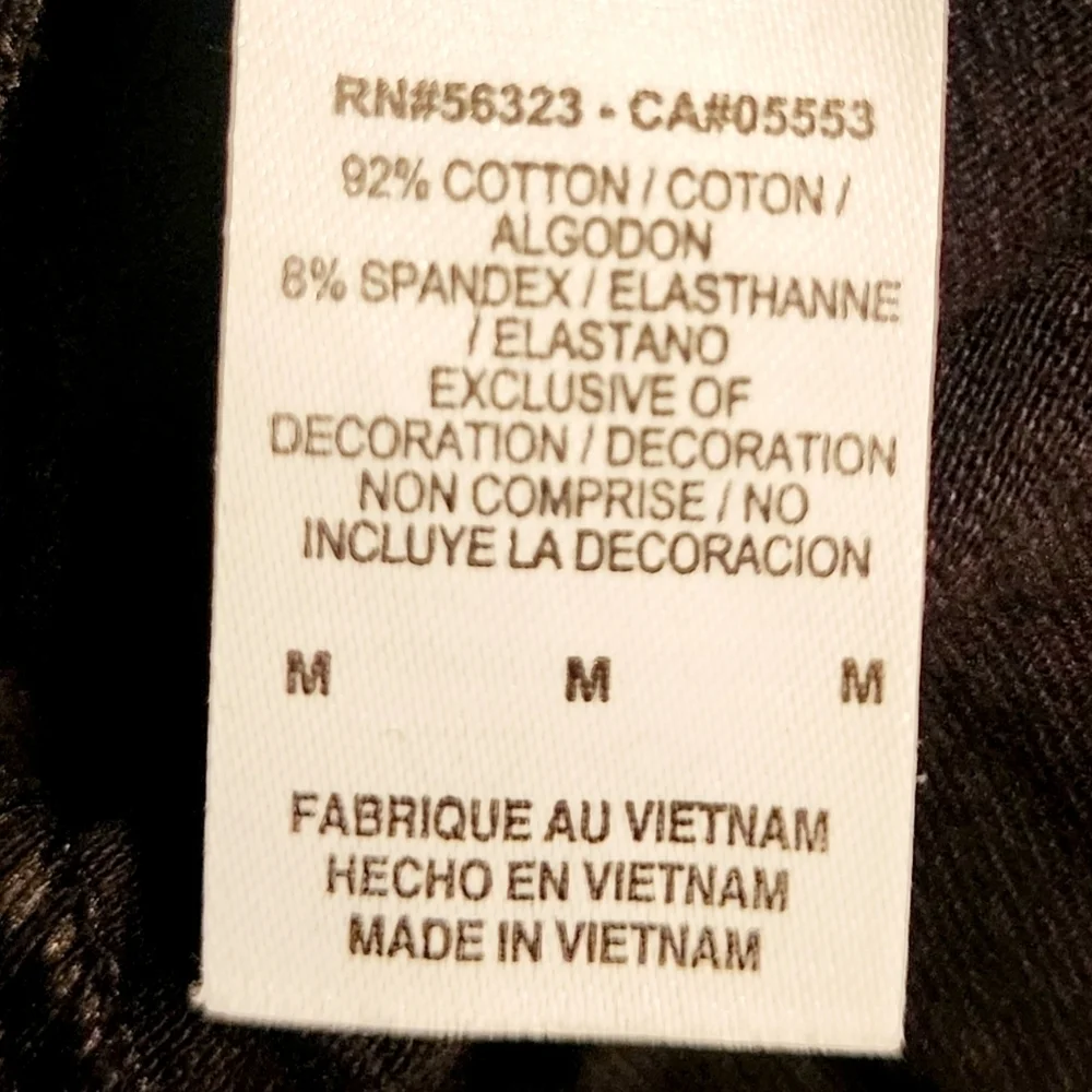 Nike Black Cropped Workout Legging Women's Medium M Logo Spellout Athletic EUC